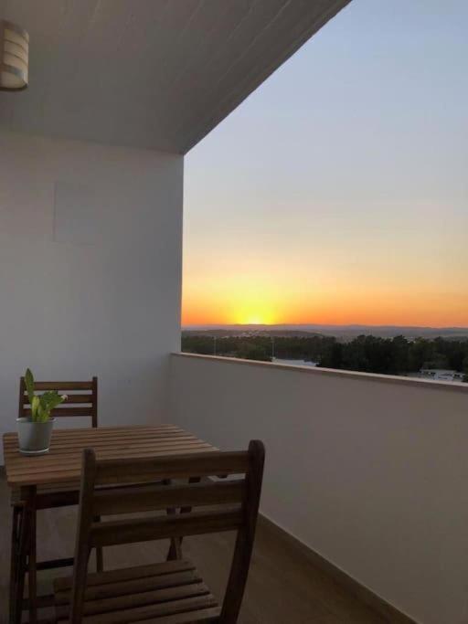 Apartamento T2 Montegordo Entrada Monte Gordo Exteriör bild
